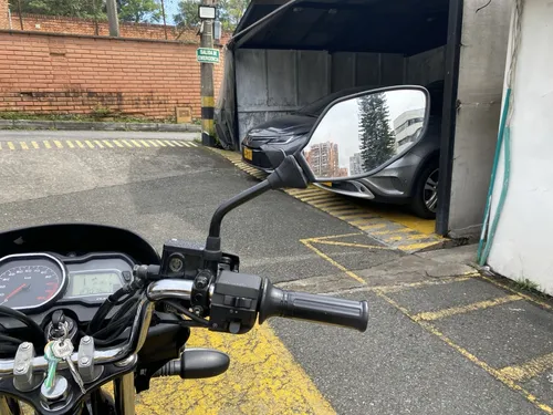 Bajaj Platino 125 2023