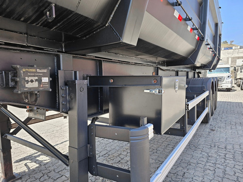 Carreta Caçamba Randon Basculante Aço 450 3e 40m³ C/12 Pneus