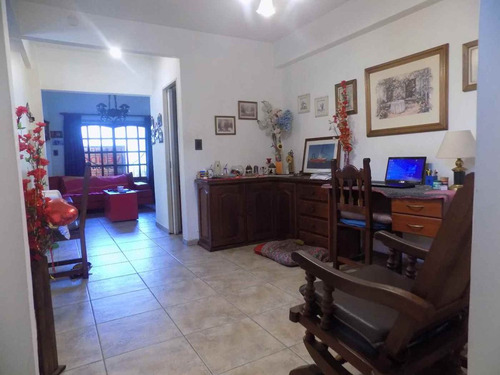 Casa S/lote Propio 4 Amb Pileta Garage Haedo Chico