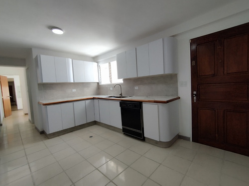 Pent House En Venta Sebucán, 279m² + 117m² Terraza, Y.a.
