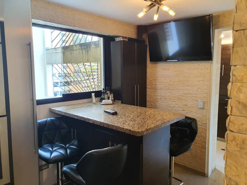 Imagen 16 de 30 de Sss: Vende Apartamento 23-21417 En La Boyera De 139 M2, Remodelado Y Amoblado