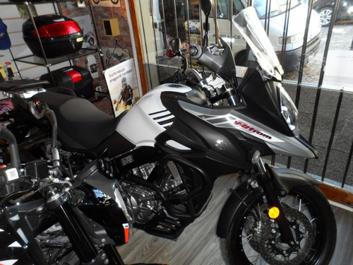 Suzuki V-strom Sport Adventure Tourer  650cc En Motosfiori