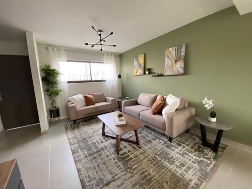 Preciosa Casa En Sonterra, 3 Recamaras, 2.5 Baños, Jardín, Alberca