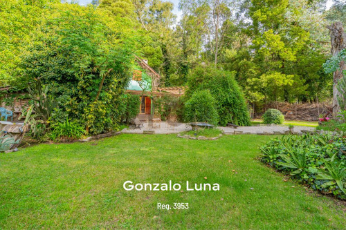 Venta De Casa En El Bosque Peralta Ramos En La Ciudad De Mar Del Plata.