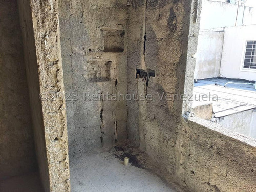 Casa En Venta En Sector La Ensenada Primer Piso Cuenta Dos Habitaciones; Una Principal Con Baño Y Vestier, Y La Segunda Habitación Con Baño Gabriela C.