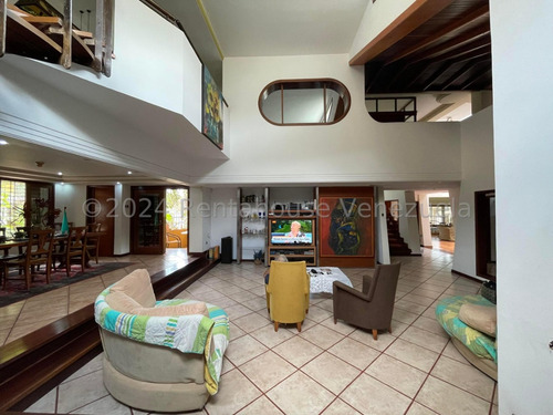 Casa Quinta En Venta Con Piscina Planta Eléctrica Excelente Distribución Cocina Empotrada Seguridad Dos Niveles Nela 24-21124