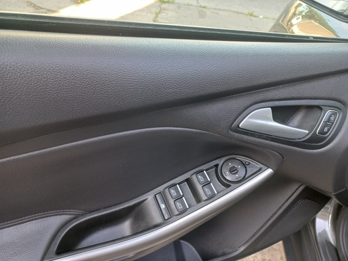 Imagen 12 de 16 de Ford Focus Iii 2016 2.0 Sedan Se Plus At6