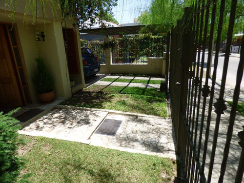 Imagen 5 de 22 de Casa En Venta Alto Alberdi 4 Dormitorios Apto Bancor