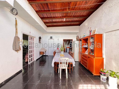 Casa En Venta Urb Corinsa Cagua 25-16729 Jecg