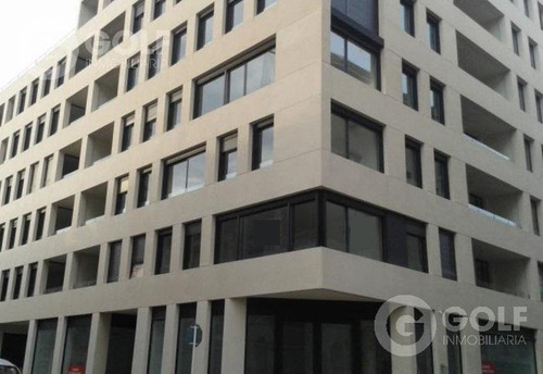 Vendo Local Comercial De 102m2 A Estrenar, Sala De Reuniones Y Teleconferencias, Ciudad Vieja