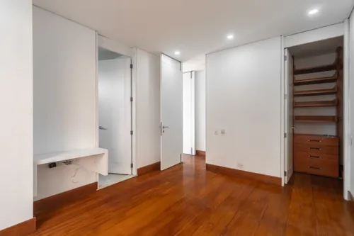 Apartamento En Venta En Los Rosales. Cod V15140
