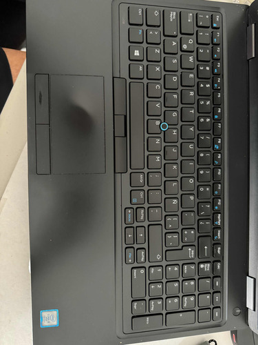 Laptop Dell Latitude 5580 Core I5 Vpro 7ma Gen 8ram 15.6 (Usado)