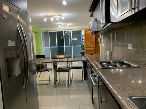 Imagen 3 de 19 de Alquiler Fijo. Apartamento En Costa Azul. Al Frente Al C.c La Vela.