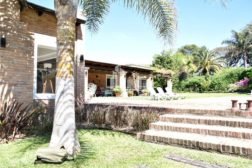 Venta Casa 4 Dormitorios Concordia Con Cochera