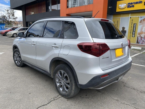 Imagen 7 de 20 de Suzuki Vitara Live 2wd Mt 2022