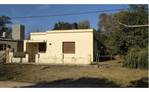 Se Vende Propiedad En Almafuerte, Bº Parque, Calle Chile