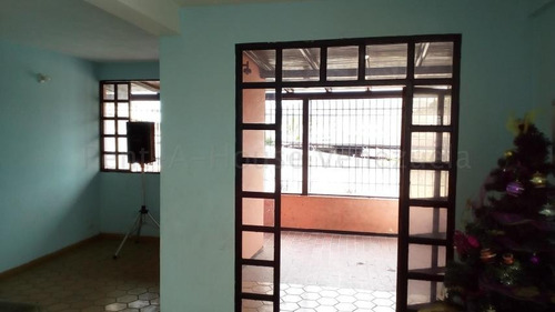 Imagen 15 de 30 de Casa En Venta En Barquisimeto. Zona Centro, Selena Pacheco Tlf. 04245197639. Cód. 22-5124. Lara, Venezuela