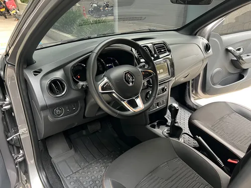 Renault Stepway 1.6 Intense Automática