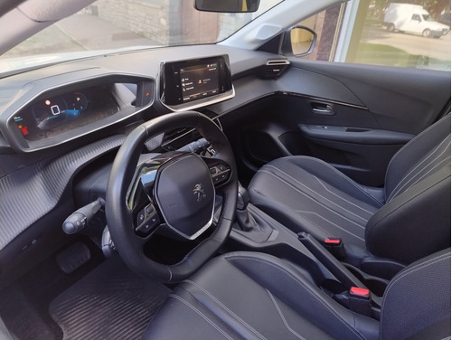 Peugeot 208 1.6 Feline Tiptronic