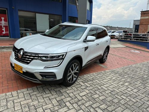 Renault Koleos 2.5 Intens 4X4 Bose