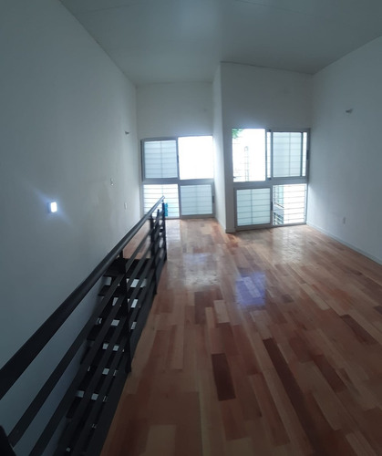 Alquiler Apartamento Punta Carretas Tipo Loft Con Patio