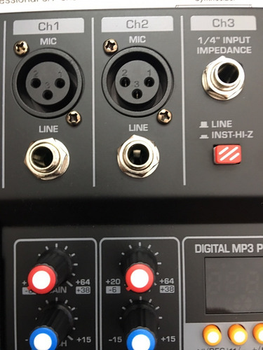 Imagen 2 de 3 de Consola Parquer 7 Ch Usb Bt Grabacion Efectos Xlr Phantom