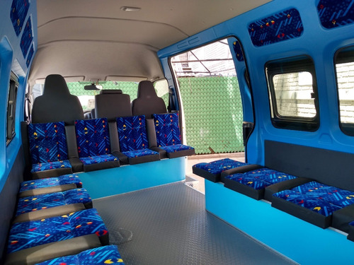 Imagen 9 de 15 de Toyota Hiace 2017 Pasajeros Motor 2.7