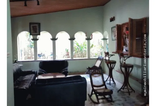 Casa En El Centro - 602 M2 - Para Inversión