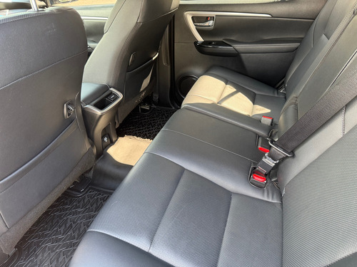 Toyota SW4 2.8 Srx 204Cv 4X4 7As At