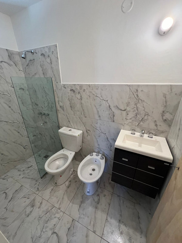 Casa En Venta A Estrenar Barrio Observatorio 2 Dormitorios Con Entrada Para Auto.