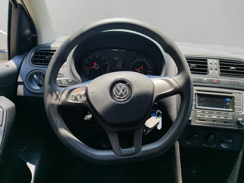 Volkswagen Vento 1.6 Starline Mt