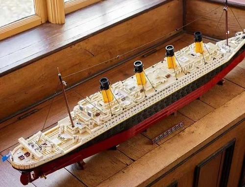 Blocos De Montar Modelo Titanic (10294) Com 9090 Peças