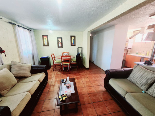 Departamento En Venta De 2 Dorm. En Maipú