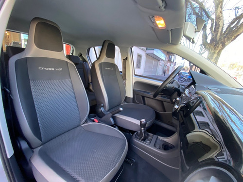 Imagen 7 de 22 de Vw Up Cross Manual 2016