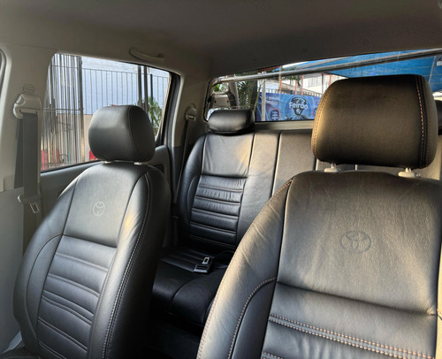 Toyota Hilux 2.5 STD 4X4 CD 16V TURBO DIESEL 4P MANUAL