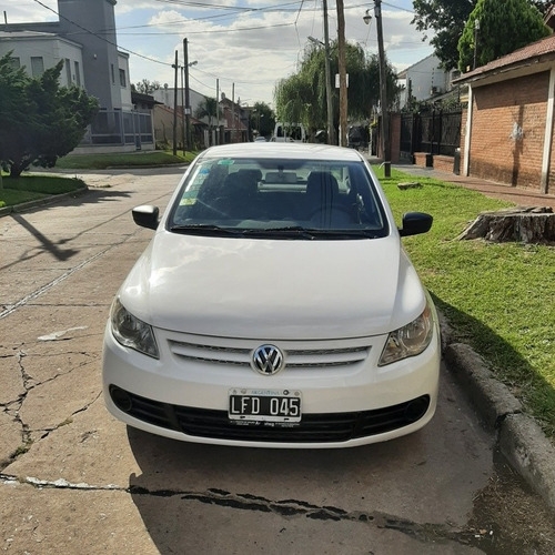 Volkswagen Voyage 1.6 Comfortline 101cv 2012