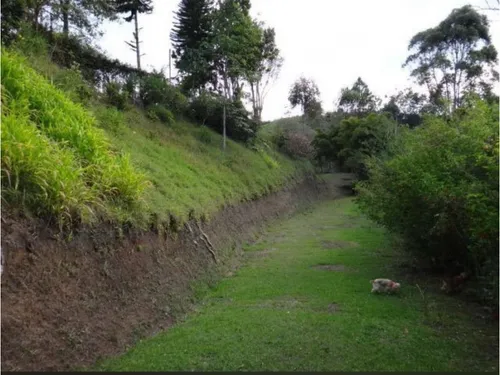 Se Vende Finca En Rionegro Vda Las Cuchillas Área Lote 7397 M2 Negocia