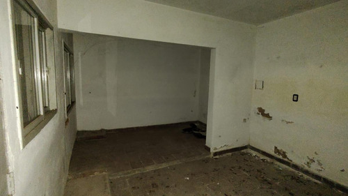 Imagen 7 de 12 de Local Venta - 7,50x40mts - 300mts2 Totales - La Plata