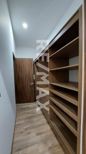 Imagen 15 de 26 de Venta De Departamento Torre Del Bosque - (2)