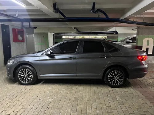 Jetta Comfortline, Con Asientos En Cuero Y Cámara De Parqueo