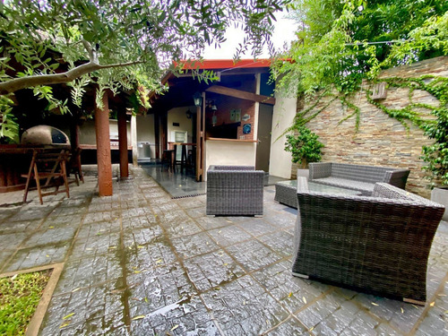 Casa En Venta De 3 Dormitorios En Playa Mansa