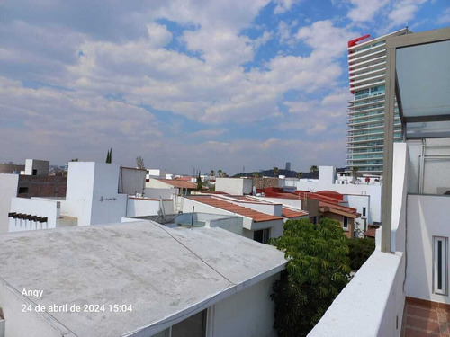 Casa En Venta En Claustro De Las Misiones, Centro Sur.