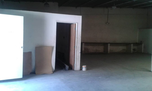 Best House Vende Amplio Galpon En Los Teques