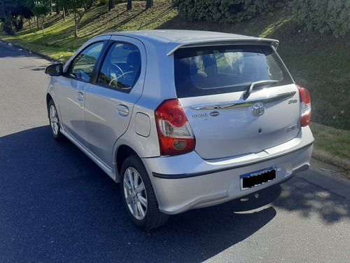 Imagen 4 de 8 de Vendo Permuto Financio Toyota Etios 1.5 Xls