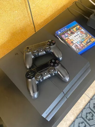 Ps4 com Jogo e Dois Controles  Console de Videogame Playstation