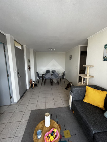 Depto., En Venta De 3 Dorm., 1 Baño, En La Cisterna