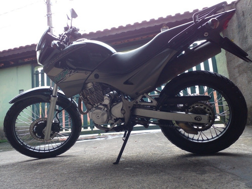 Imagem 2 de 11 de Honda Nx400 Carburada.