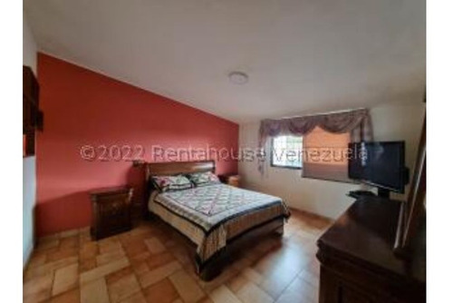 Imagen 8 de 21 de #23-15357 Comodo Y Amplio Townhouse Ubicado En Llano Alto