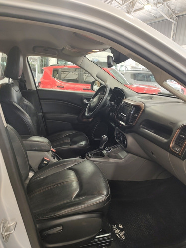 Imagen 14 de 19 de Fiat Toro 2017 2.0 Volcano 4x4 At