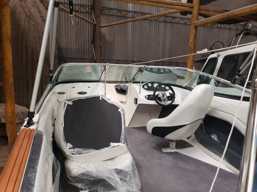 Imagen 3 de 16 de Lancha Canestrari 195 Open Evinrude 150hp